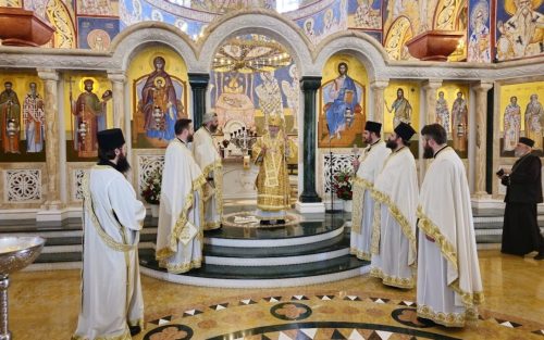 Read more about the article Arhiepiskop praški i čeških zemalja Mihail bogoslužio u barskom Sabornom hramu