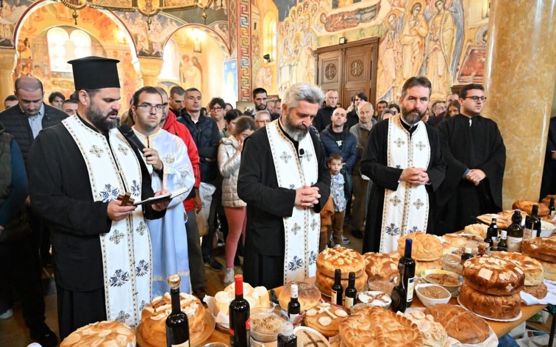 Read more about the article Aranđelovdan molitveno proslavljen u Sabornom hramu u Baru