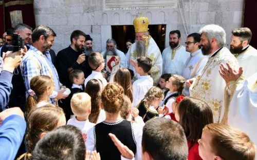Read more about the article Митрополит Јоаникије: Свети Николај утишава и савлађује искушења на животном путу свих хришћана који му се обраћају 