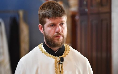 Read more about the article Otac Aleksandar Milašinović: Živjeti po Jevanđelju podrazumijeva svakodnevni trud i odricanje za dobrobit naših bližnjih