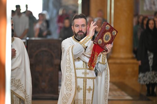 Read more about the article Otac Mladen Tomović: „Kao narod smo blagosloveni što nas je Gospod udostojio Svetog Vasilija Ostroškog.“