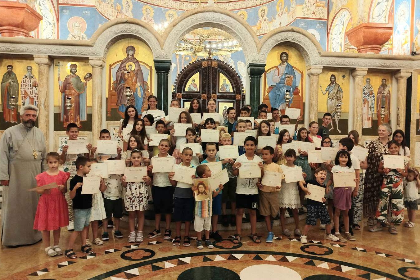 You are currently viewing Подијељена свједочанства полазницима вјеронауке