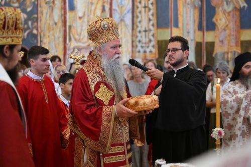Read more about the article Svetom arhijerejskom Liturgijom proslavljena slava Sabornog hrama Svetog Jovana Vladimira