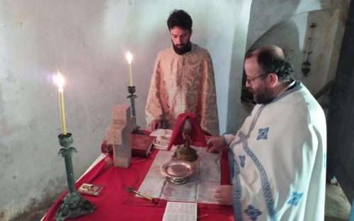 Read more about the article Poslije 70 godina služena Liturgija u Crkvi Sv. Nikole u Popratnicama