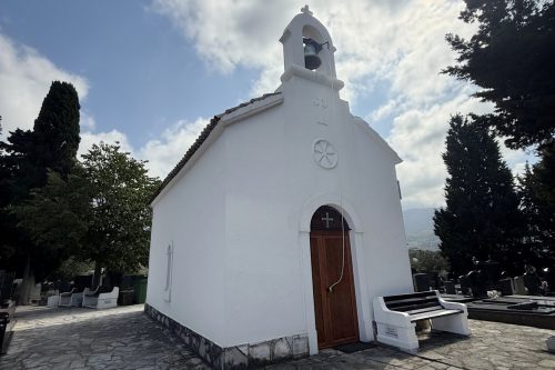 Read more about the article Поново обијена и опљачкана црква Светог Архангела Михаила на гробљу Гвозден Бријег у Бару