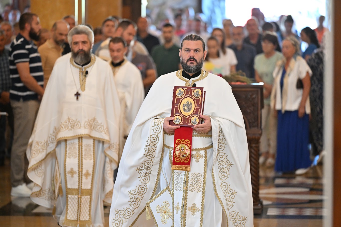 You are currently viewing Прота Слободан Зековић: „Живимо по заповијестима Божијим, онако како нас је Мајка Божија учила, да бисмо се удостојили живота вјечнога, уласка у непролазну радост Царства Небескога“