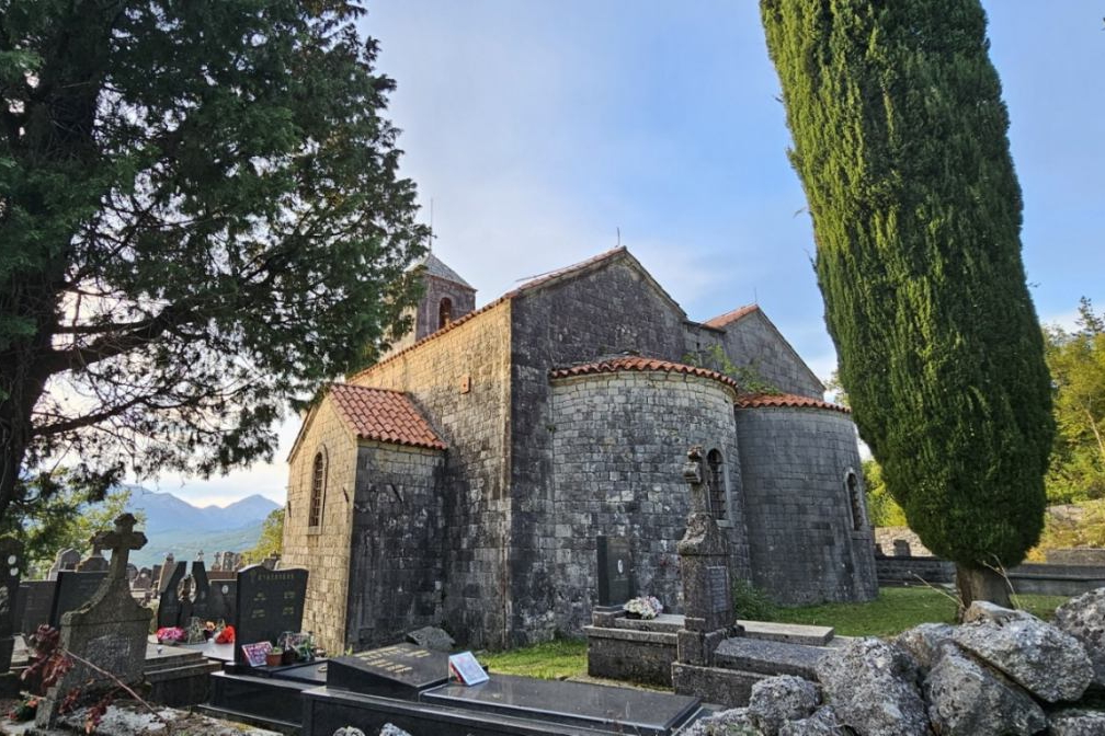 Read more about the article Na Ivanjdan Sveta Liturgija u Sabornom hramu Svetog Jovana i Svetog Nikole u Boljevićima