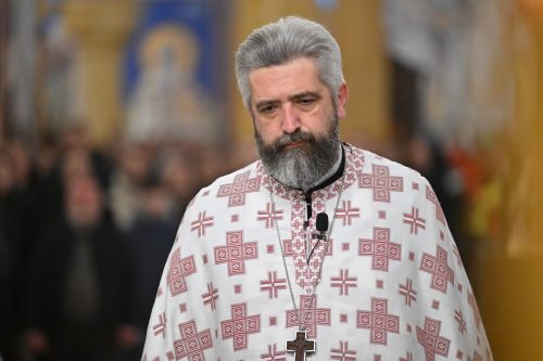 Read more about the article Прота Слободан Зековић: „Да заједно са мудрацима са истока и са витлејемским пастирима и ми у духу ходимо ка Витлејемској пећини, да се Христу, новорођеном Богомладенцу, са љубављу поклонимо“