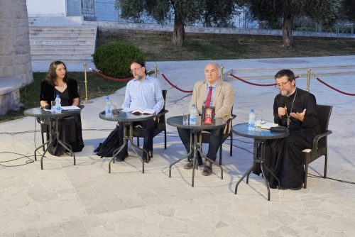 Read more about the article Представљена Изабрана дјела блаженопочившег Митрополита црногорско-приморског Амфилохија
