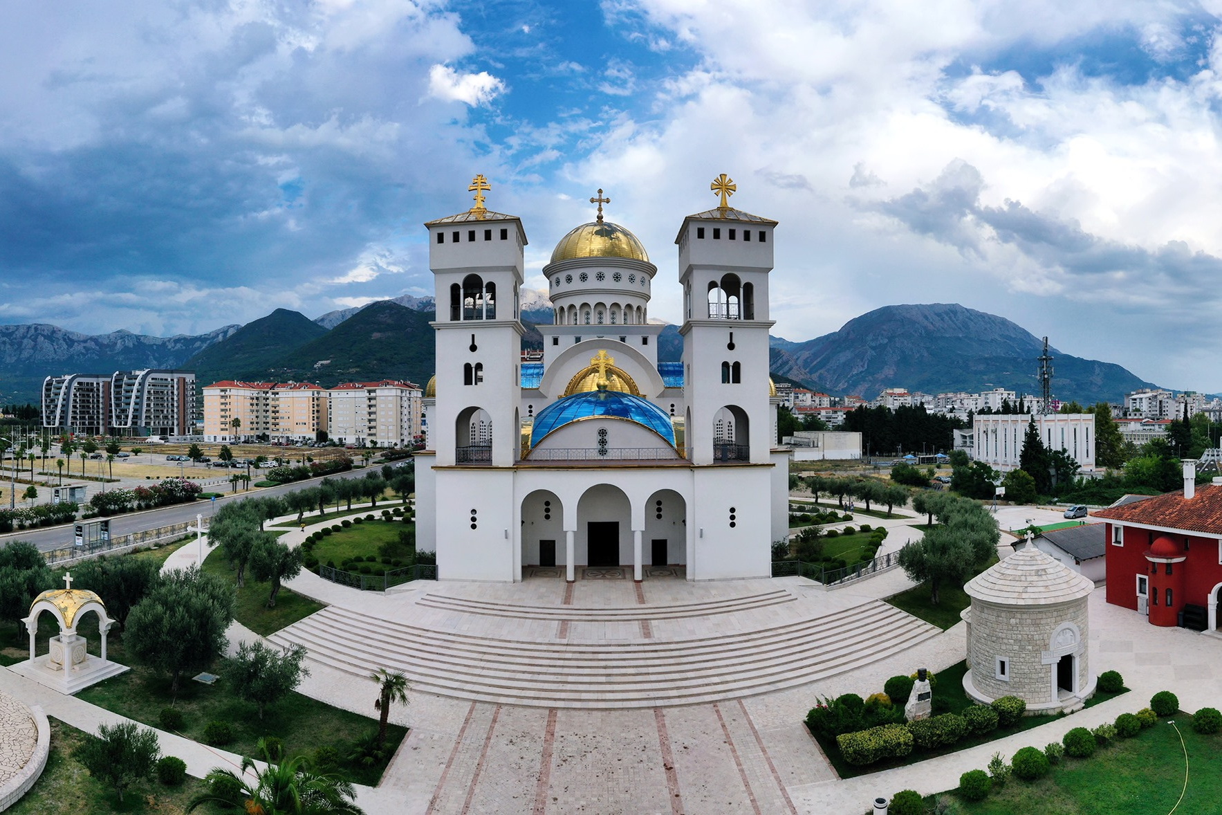 Прочитајте више о чланку Одговор Православне црквене општине Бар редакцији НД Вијести
