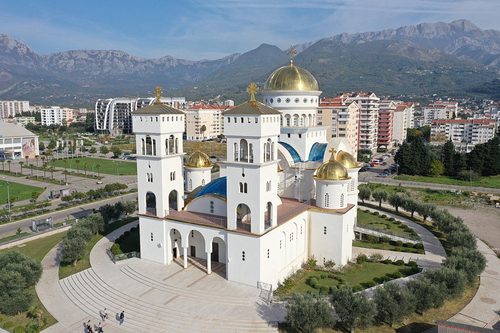 Read more about the article Саборни храм Светог Јована Владимира обиљежава десет година од освећења