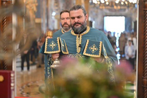 Прочитајте више о чланку Недеља 18. по Духовима у барском саборном храму